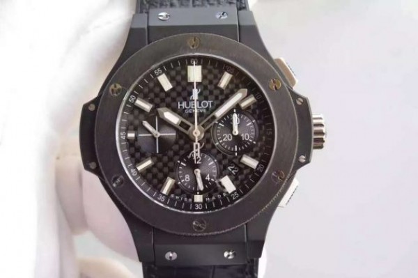 Hublot Big Bang 44mm Carbon Fiber Black Gummy Strap A7750