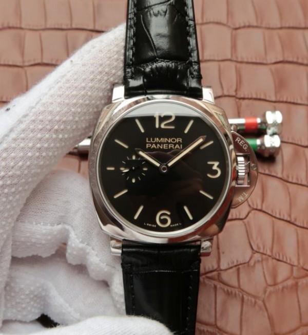 Panerai Luminor Due 3 Days PAM676 Black Leather Strap P.1000