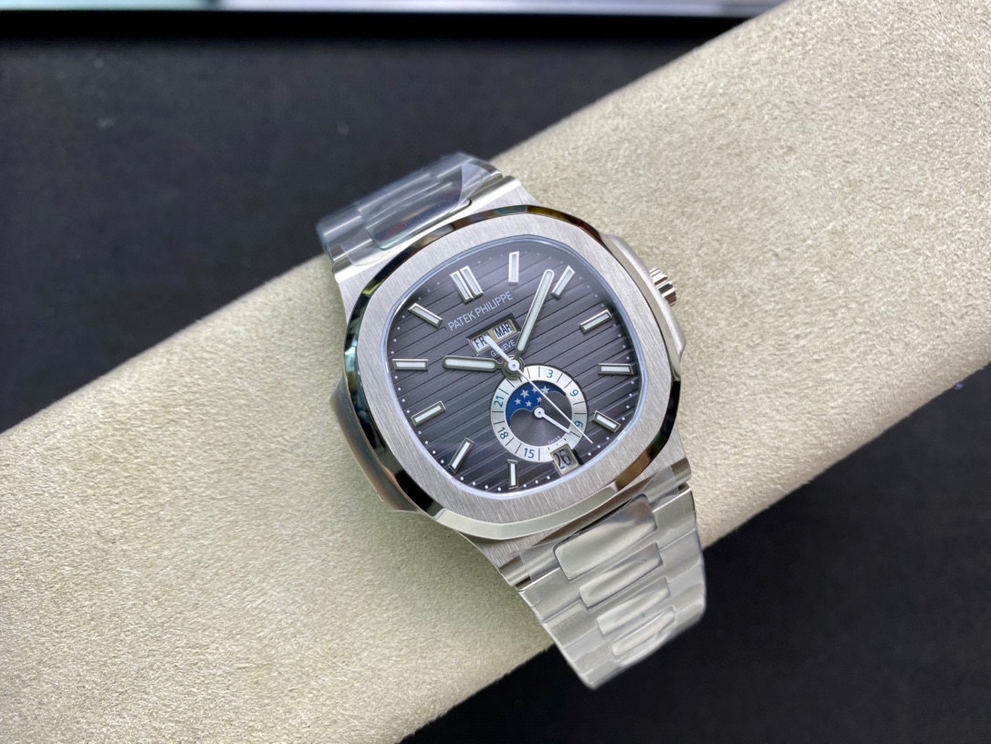 Patek Philippe Nautilus Annual Calendar 5726