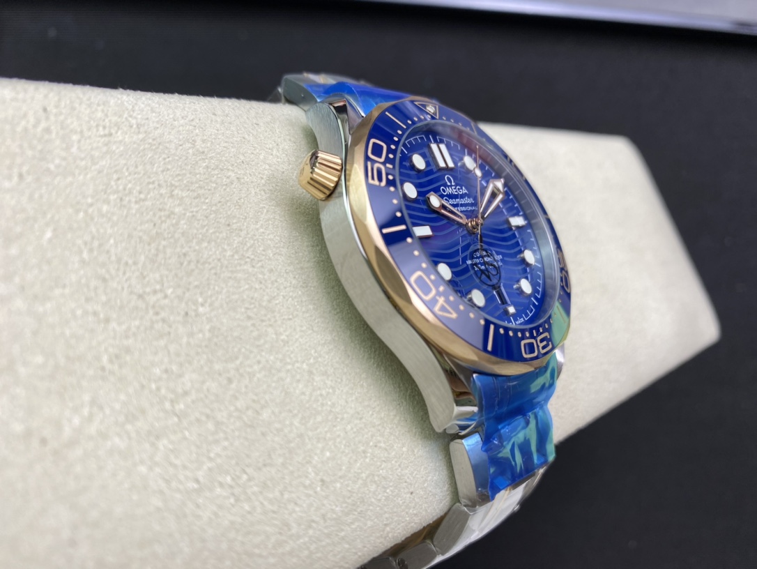 OMEGA Seamaster Diver 300M 42mm Blue Dial 