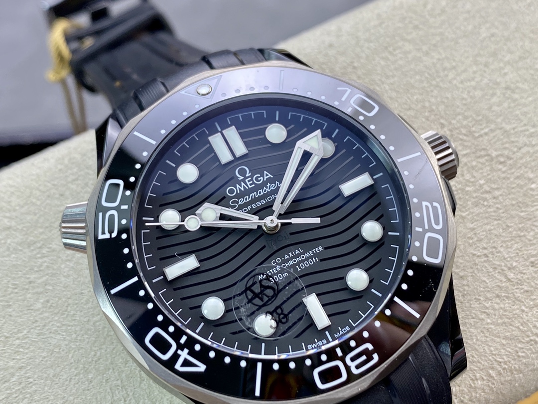 OMEGA Seamaster Diver 300M 42mm 