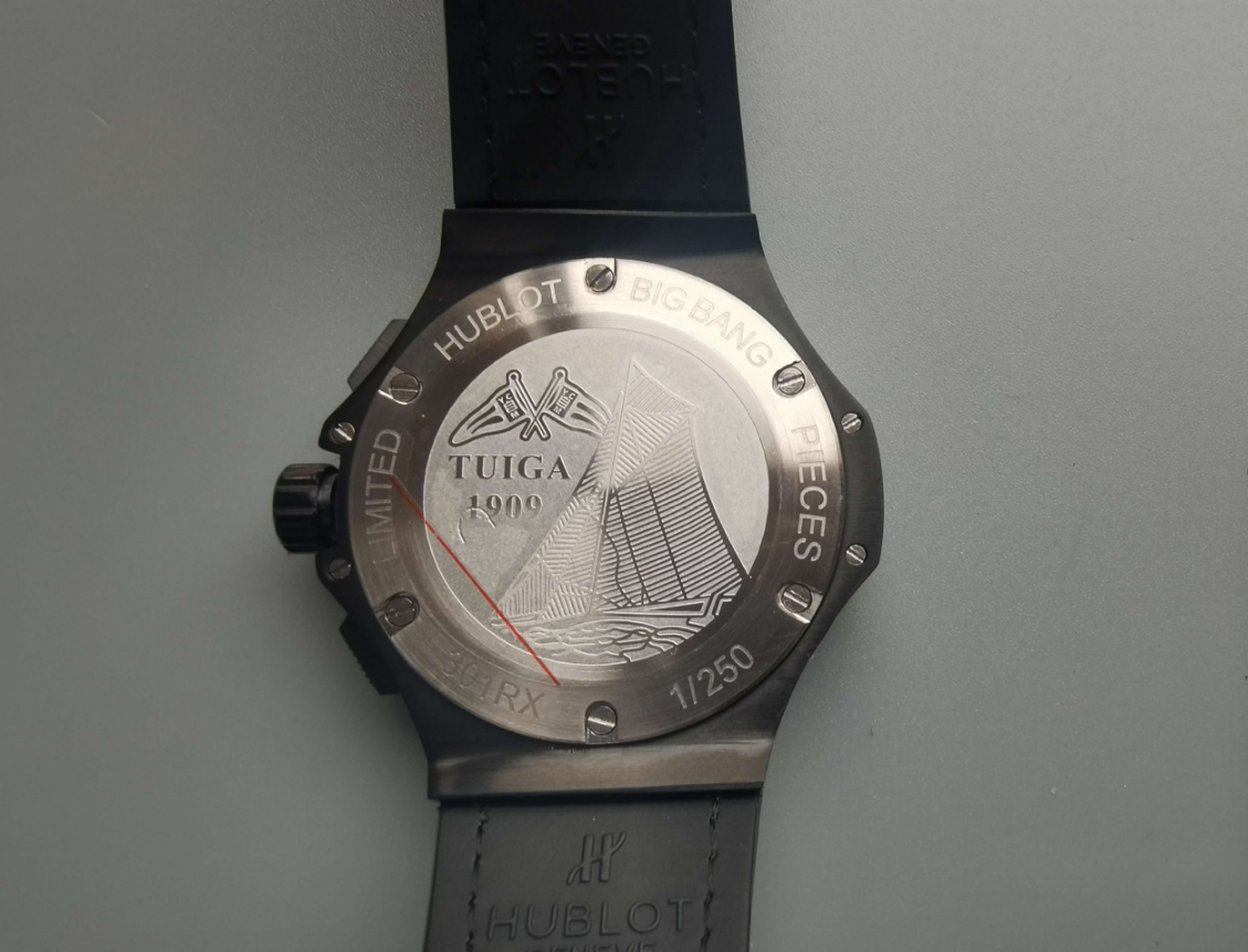 Hublot 44mm 301.AI.460.RX Men Quartz 44 MM - gallery
