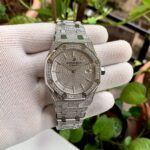 Audemars Piguet Royal Oak Silver Full Diamond Dial - gallery
