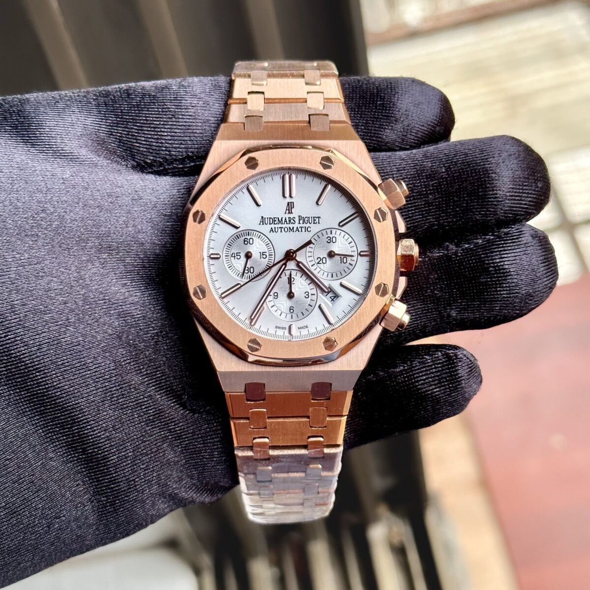 Audemars Piguet Offshore Chronograph Rosegold White Dial - gallery