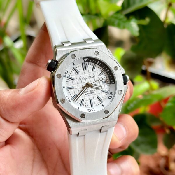Audemars Piguet Offshore Music Edition Rainbow Diamond Bezel - gallery