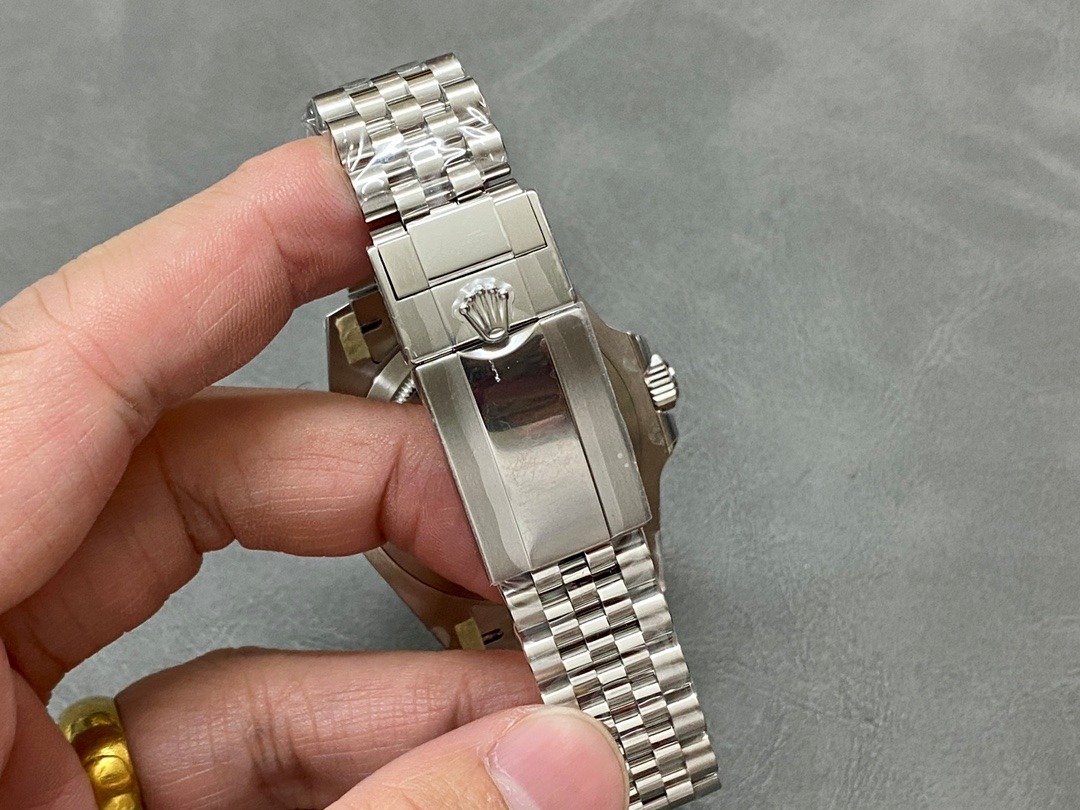 Rolex Submariner Green Dial “Hulk” 116610LV Super Clone 3235 Movement - gallery