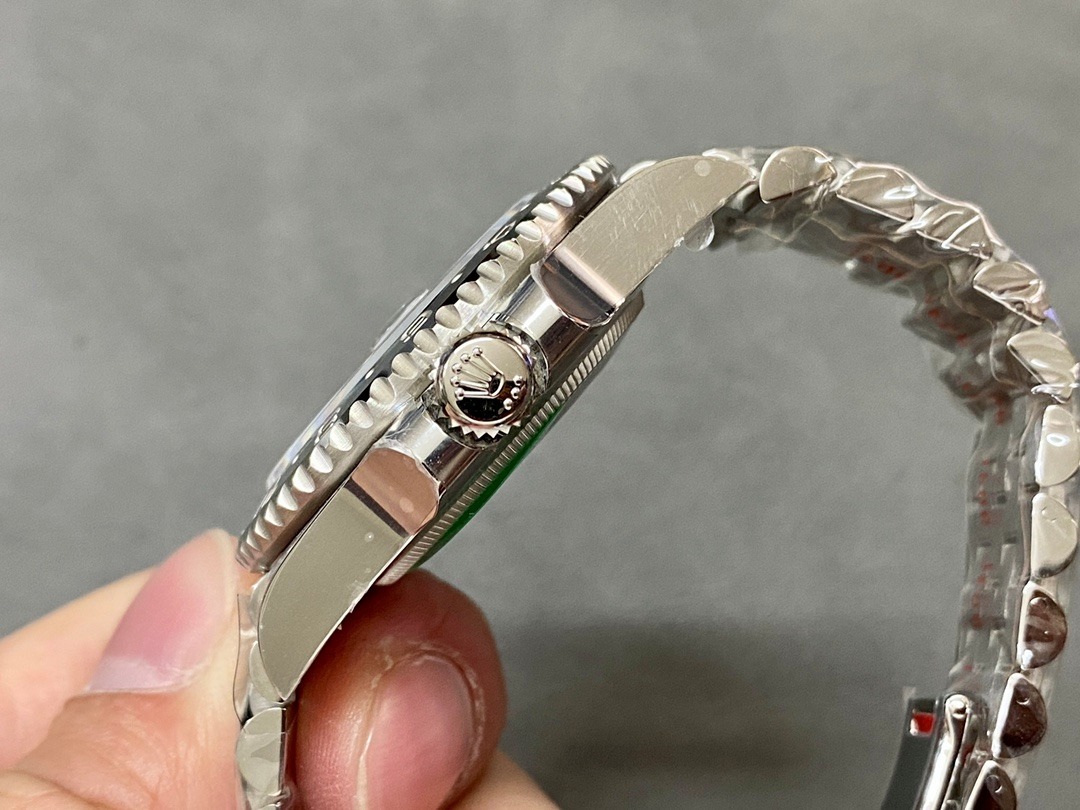 Rolex Submariner Green Dial “Hulk” 116610LV Super Clone 3235 Movement - gallery