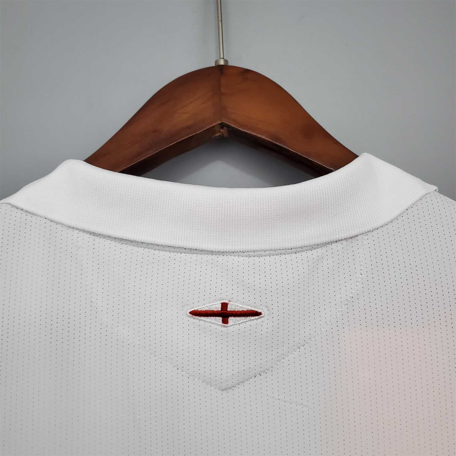2006 England World Cup Home Retro Jersey - view 6