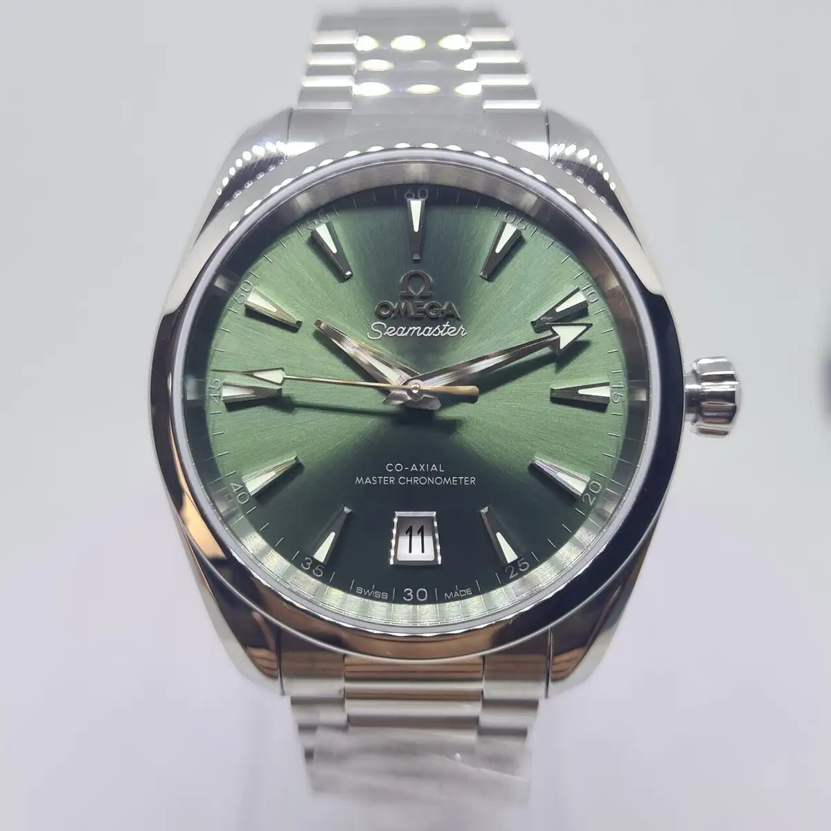 Omega Aquaterra Unisex Automatic Green Stainless Steel Watch O22010382010002 - gallery