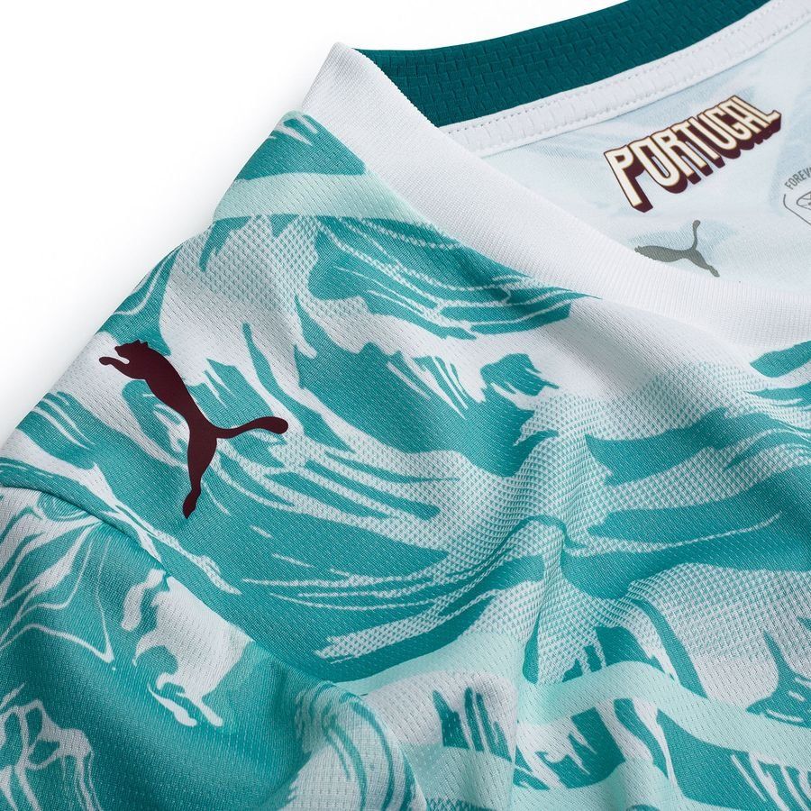 Portugal Away Shirt World Cup 2026 B. FERNANDES 8 - view 3