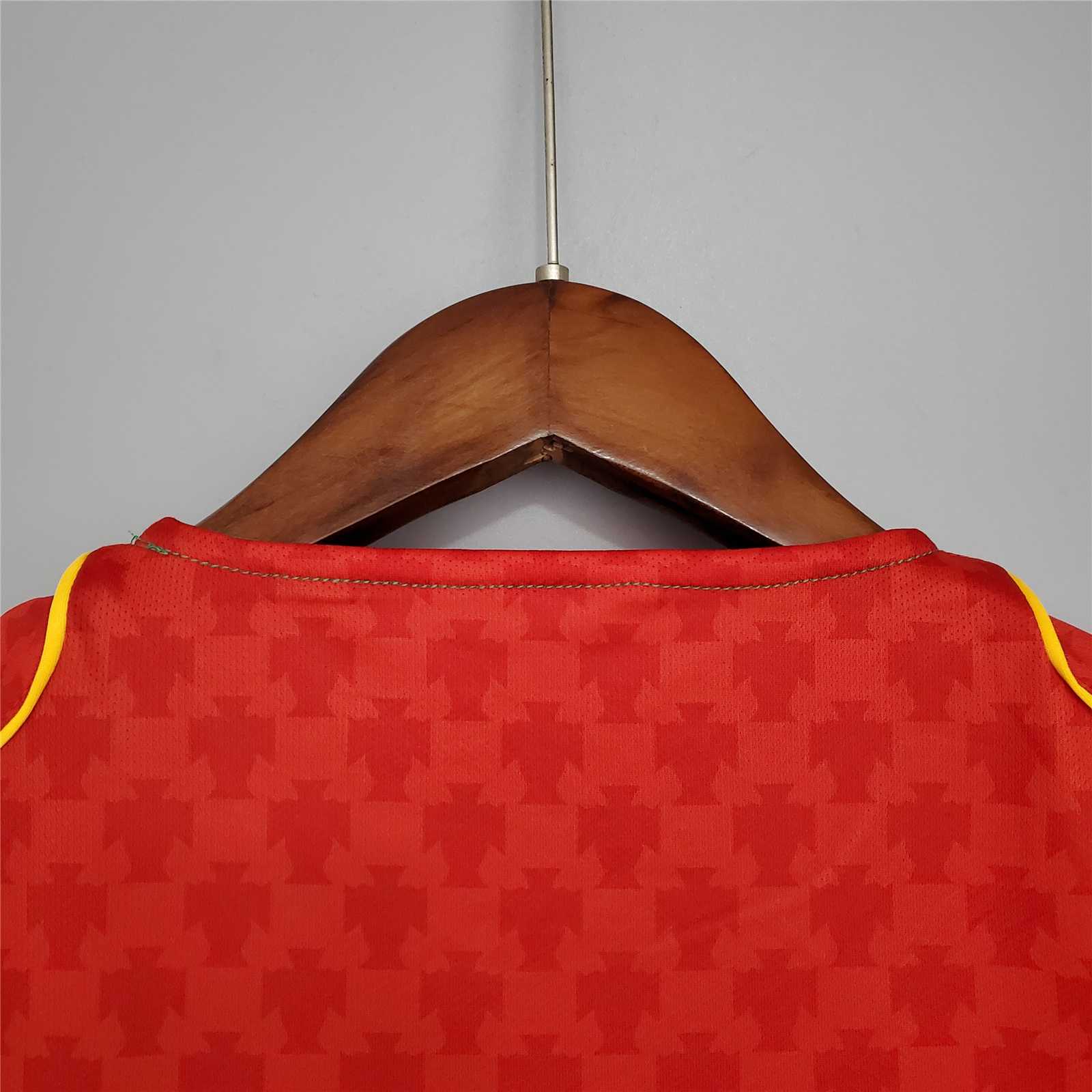 2004 Portugal  Euro Cup Home Retro Jersey - view 9