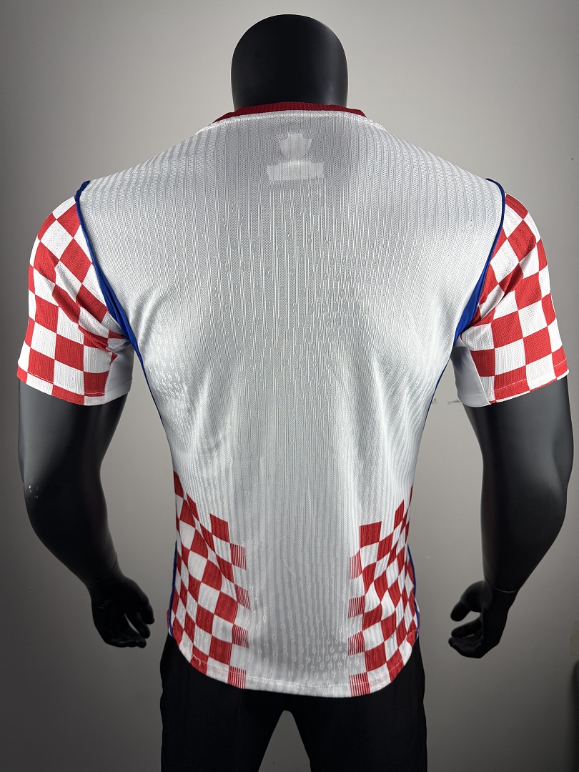26-27 Croatia Home Jersey - view 4