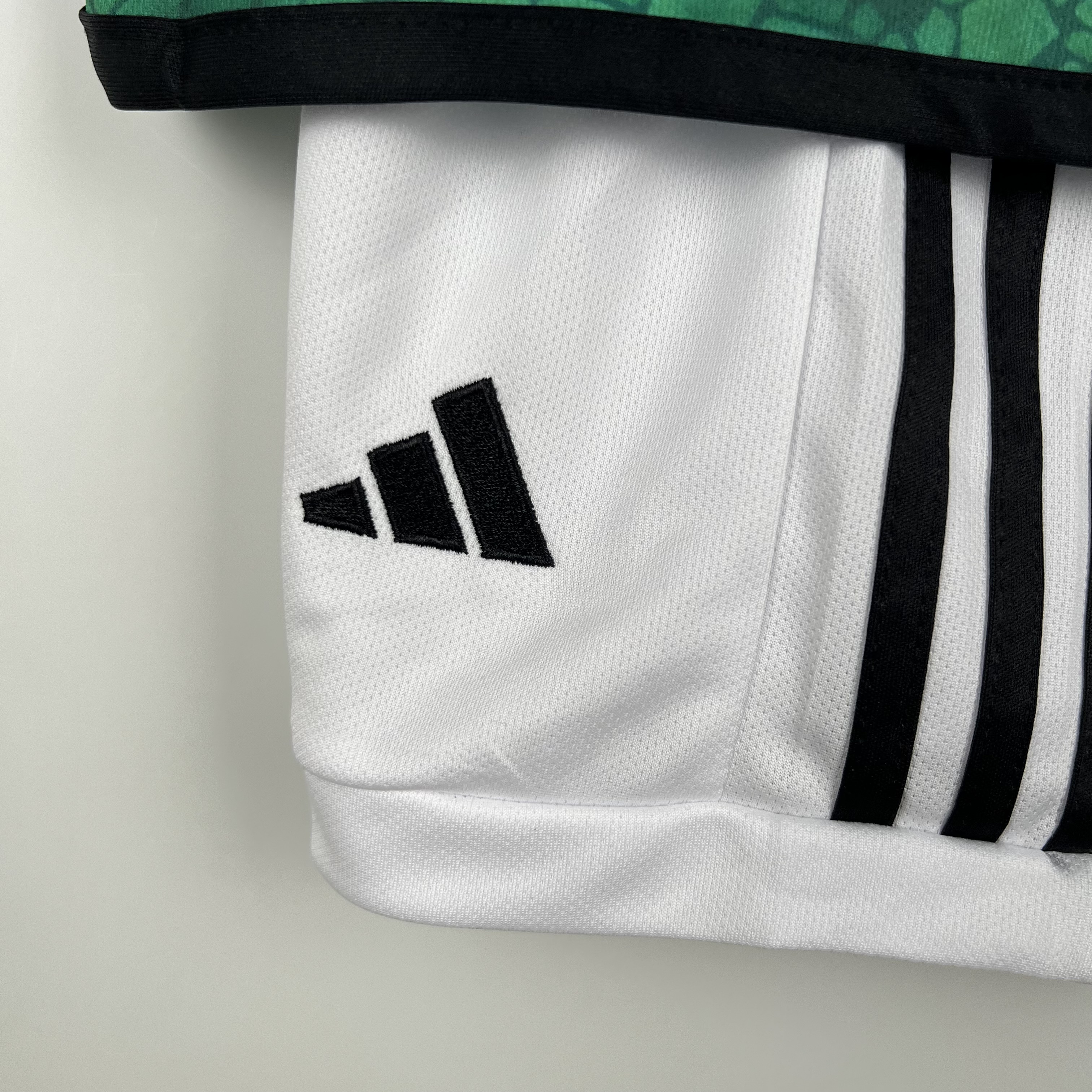 23-24 Celtic Home Soccer Jersey Kids Kit Jersey+Short - view 4