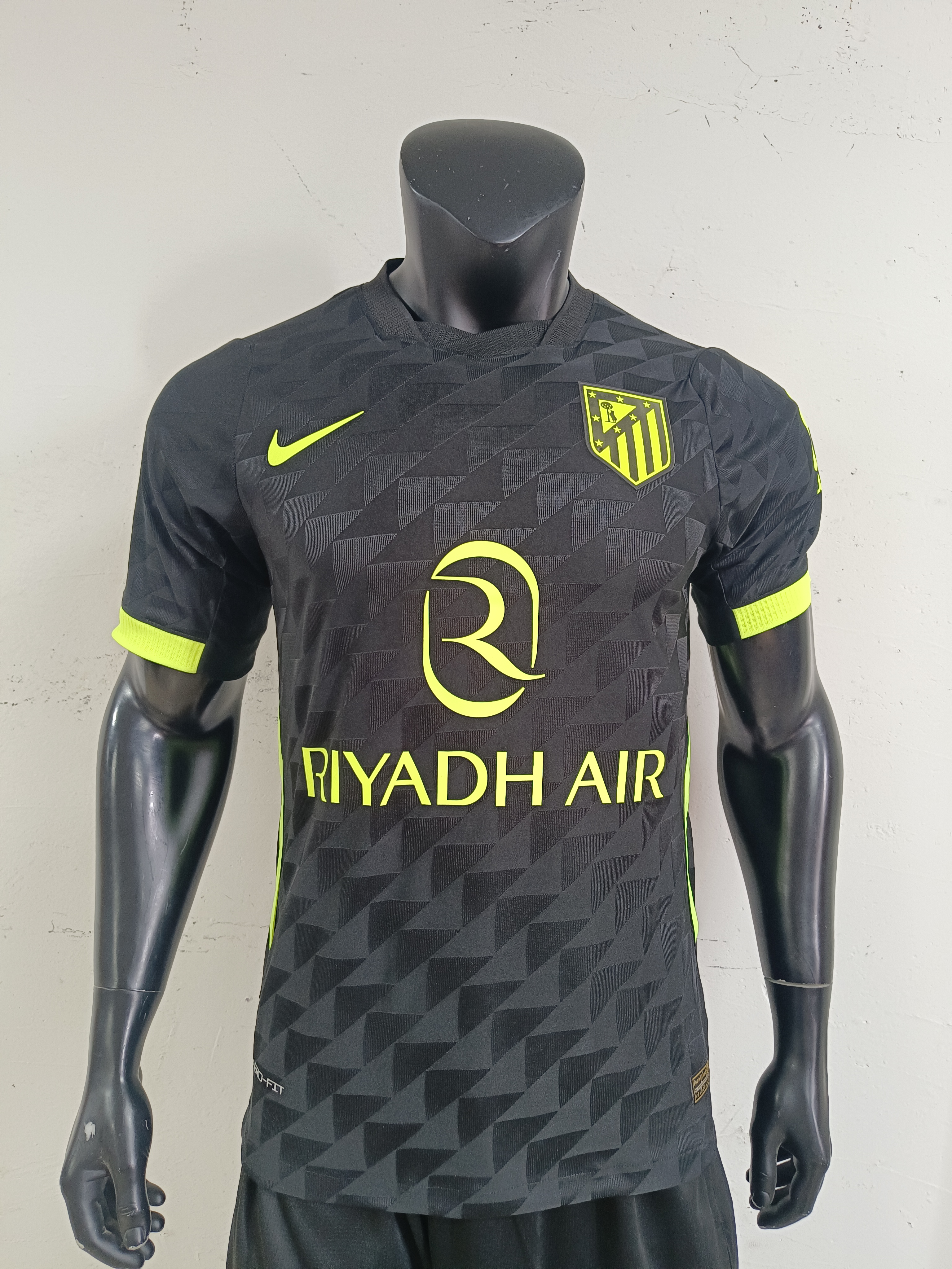 26-27 Atletico Madrid Away Jersey - view 5