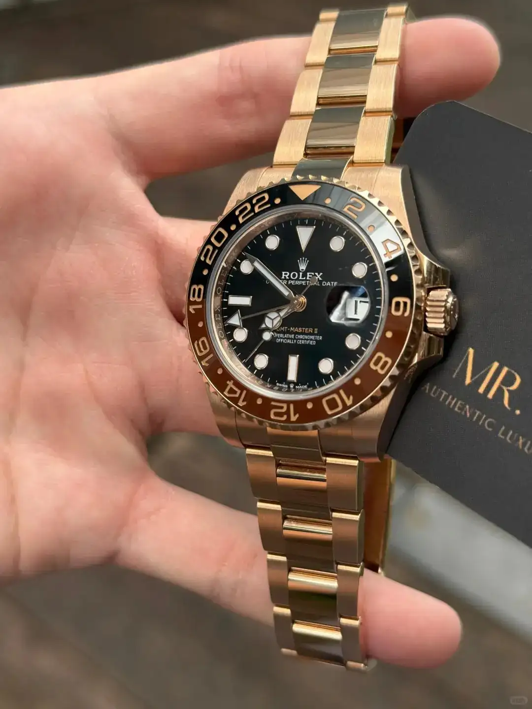 Rolex GMT-Master II Oyster 40 mm Everose gold 126715CHNR - gallery