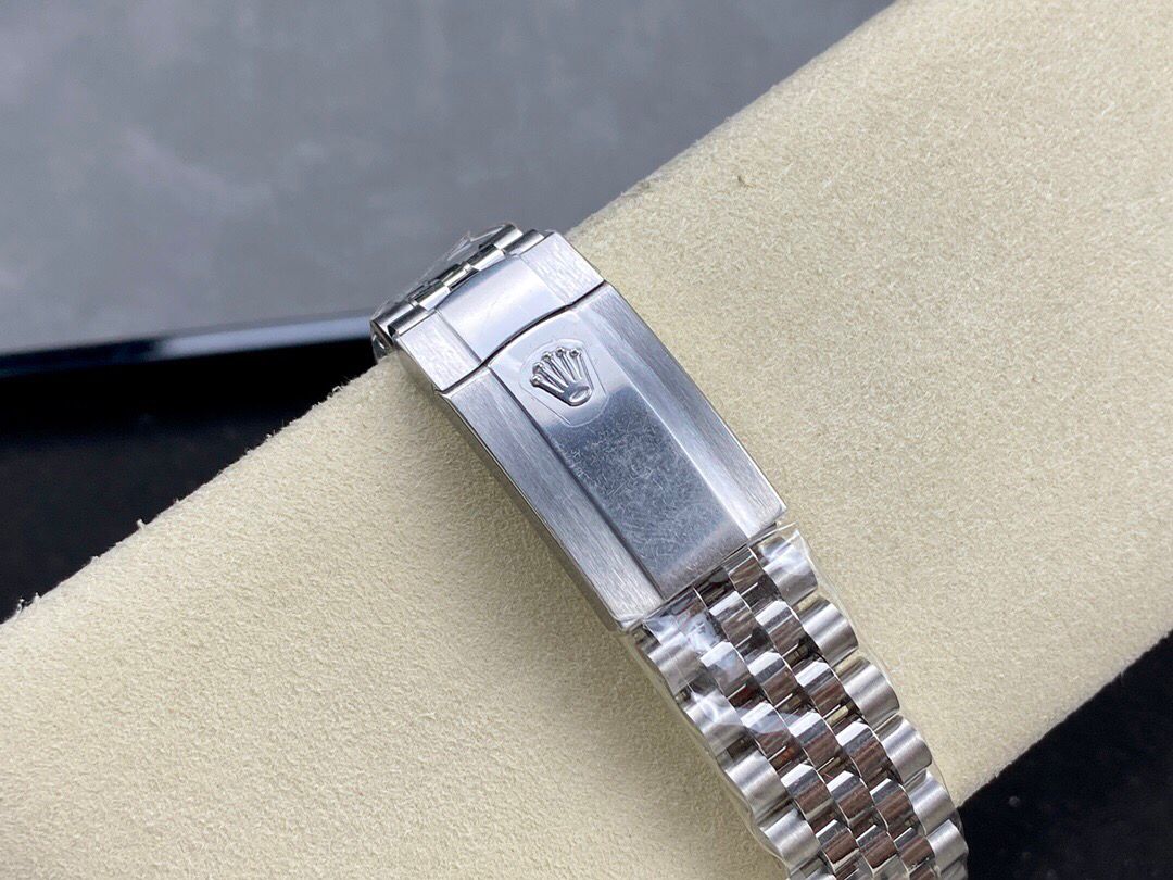 Rolex Datejust Super Clone 41mm Black Dial 126334 - gallery