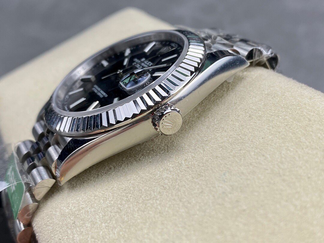 Rolex Datejust Super Clone 41mm Black Dial 126334 - gallery