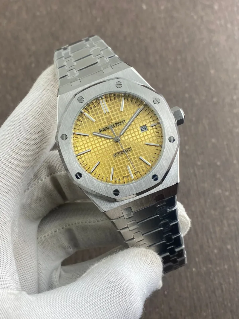 Audemars Piguet Royal Oak Offshore Golden Dial - gallery