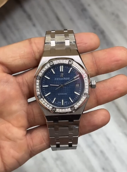 Audemars Piguet Ladies White Dial Diamond Bezel - gallery
