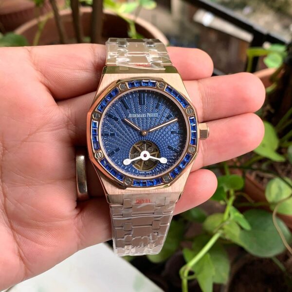 Audemars Piguet Royal Oak Frosted Chronograph Blue Dial - gallery