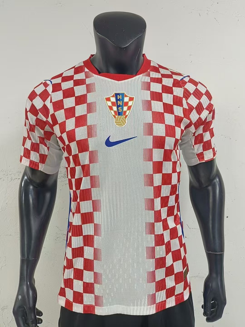 26-27CroatiaHome - view 4