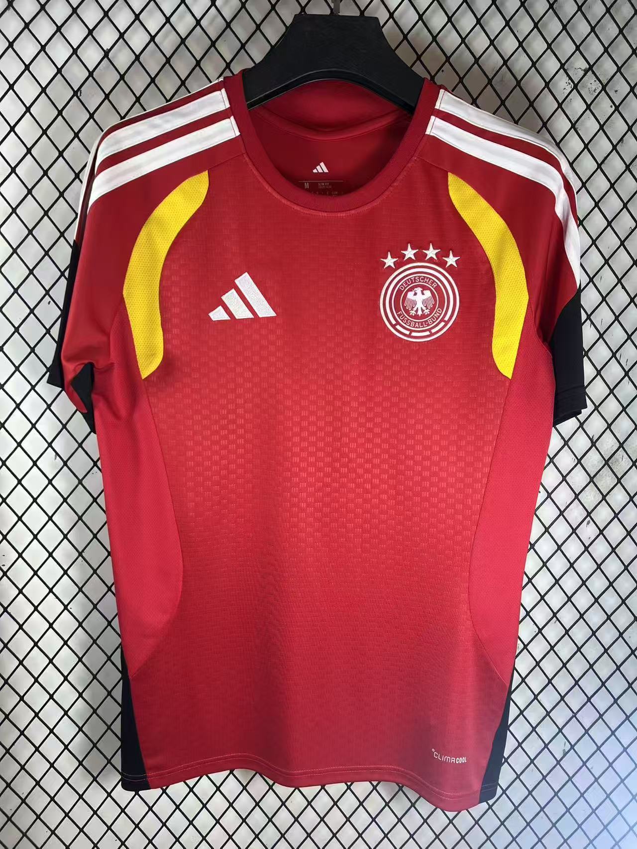 Germany Training Jersey Red - view 4