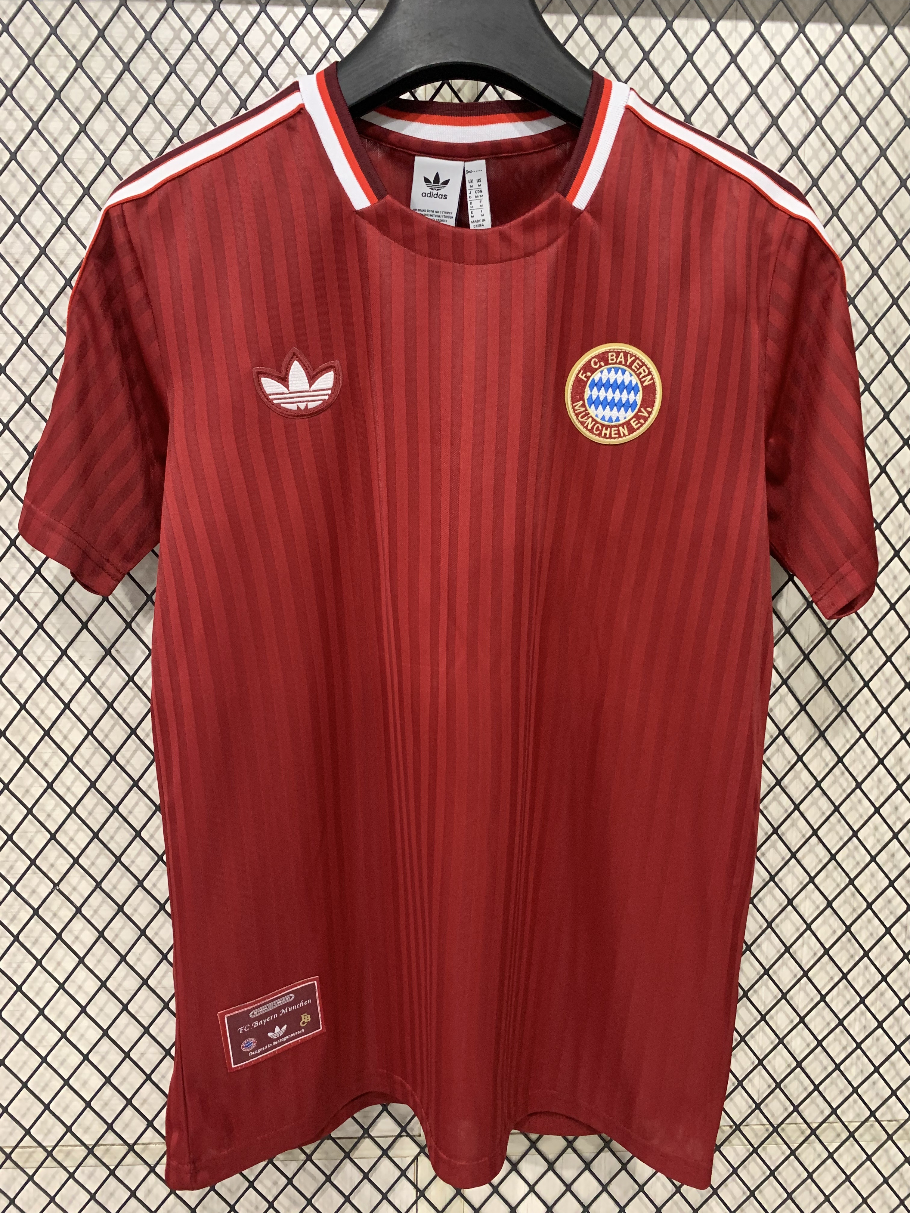 Bayern Munich Retro T S-4 XL - view 3