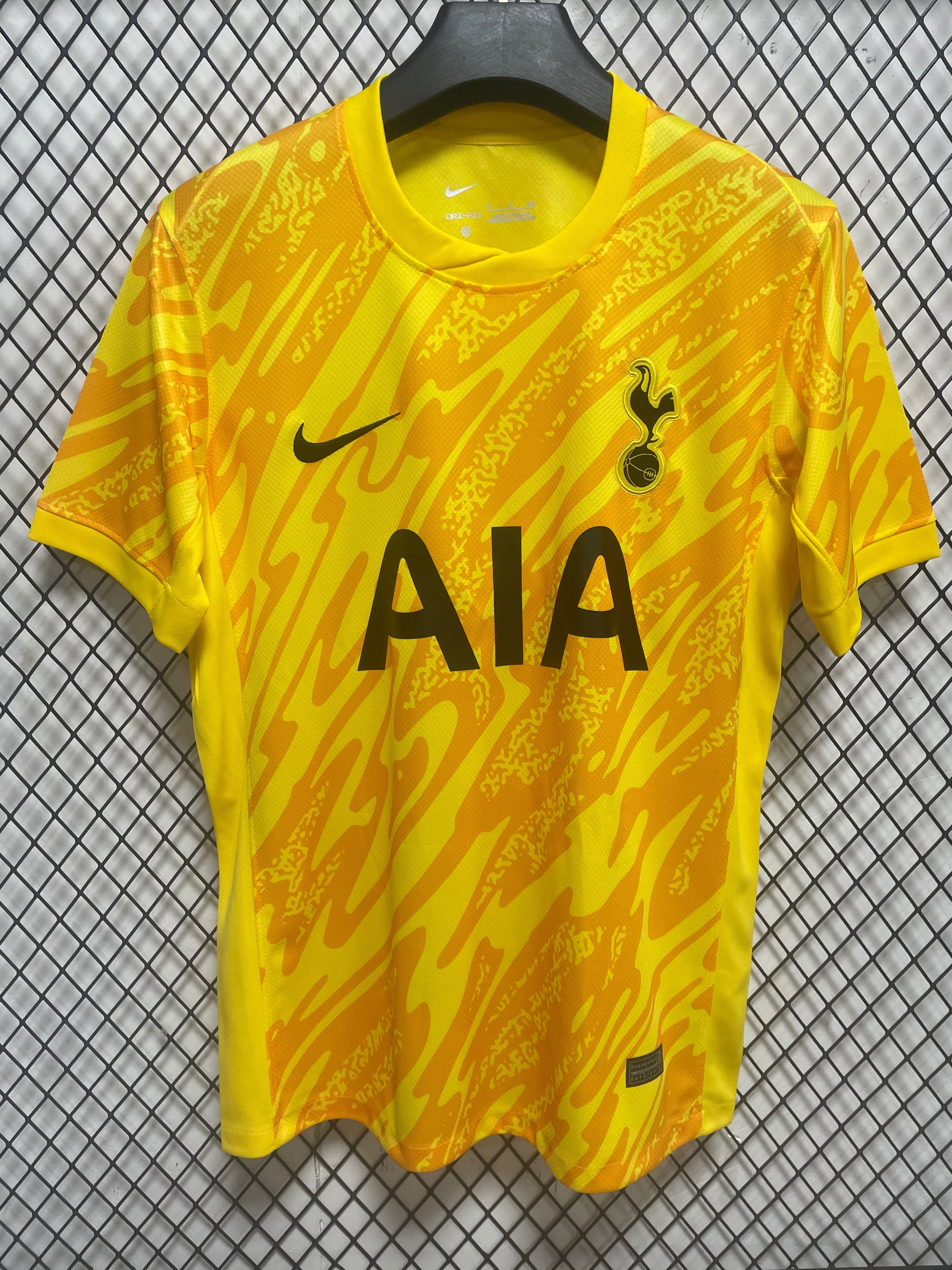 Tottenham Hotspur Goalkeeper Jersey S-2 XL - view 3