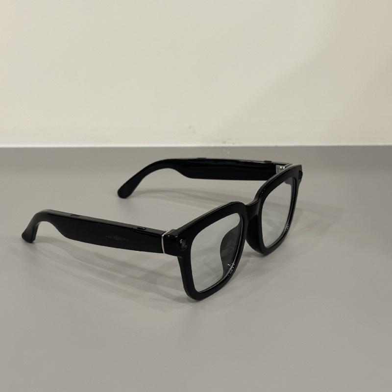 AI smart glasses for outdoor photography, anti-shake, video recording, object recognition, voice call translation and noise redu